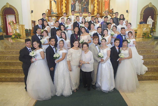 20 couples from SM Group say "I do" in mass wedding