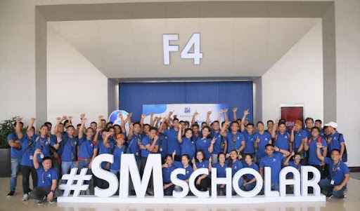 SM Foundation holds first college and tech-voc scholars joint general assembly