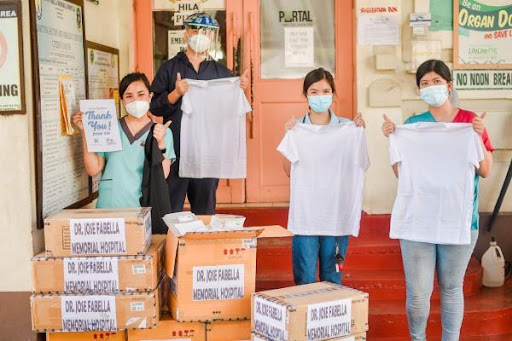 SMFI, Uniqlo Philippines donate Uniqlo Dry T-shirts for COVID-19 frontliners
