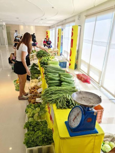 SM Foundation provides venues for local farmers’ social enterprises