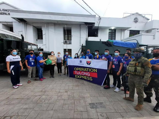 SM Foundation distributes 14,700 Kalinga packs in Bicol