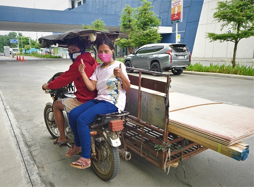 UNIQLO, SM Foundation partner in bringing aid to typhoon victims in the Philippines