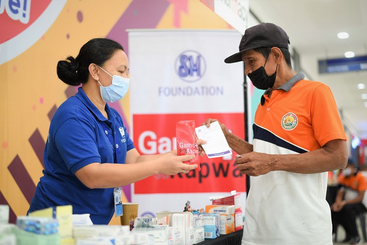 SM Foundation brings medical mission effort to SM Center Muntinlupa