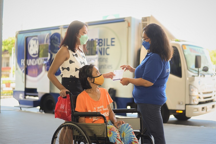 SM Foundation brings basic health services to SM City Rosario