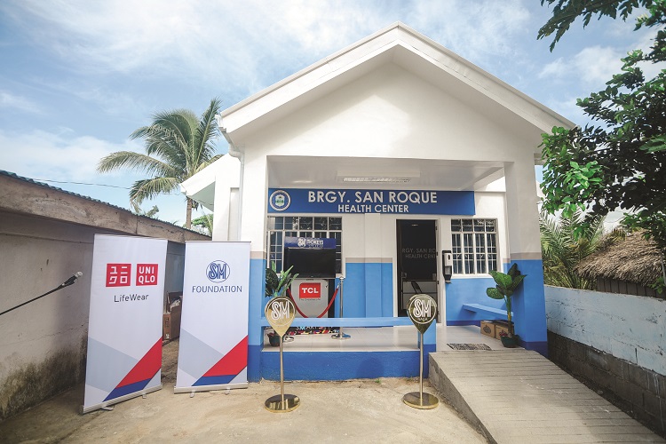 SM Foundation, UNIQLO Upgrade Seven Community Health Facilities
