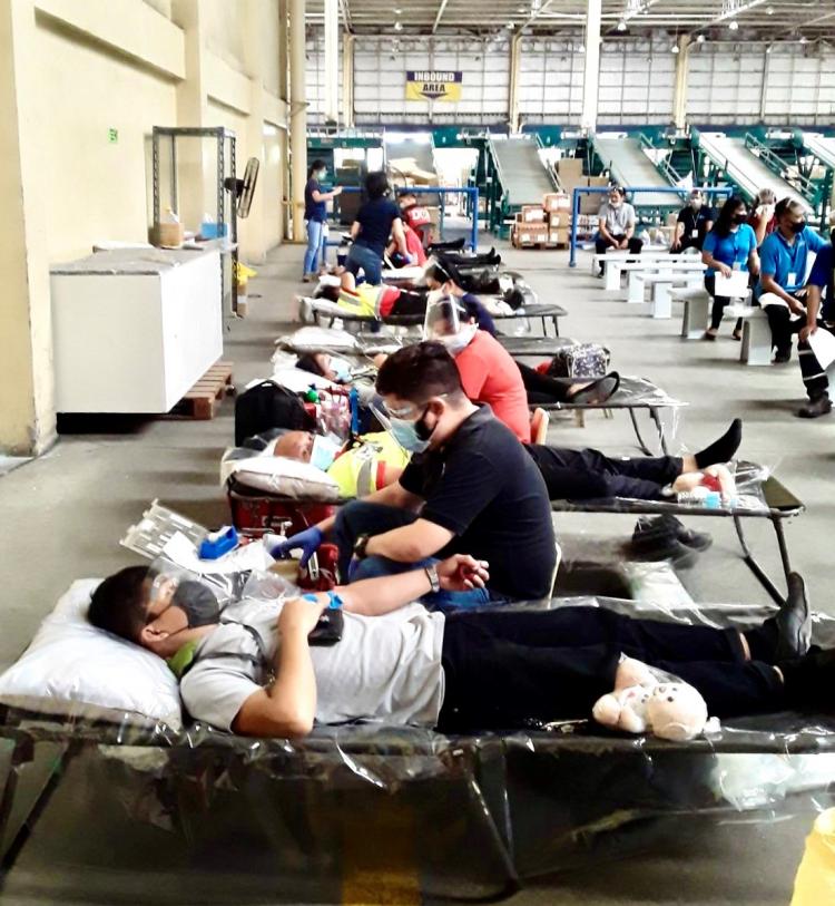 SM Foundation conducts bloodletting activity to help save lives