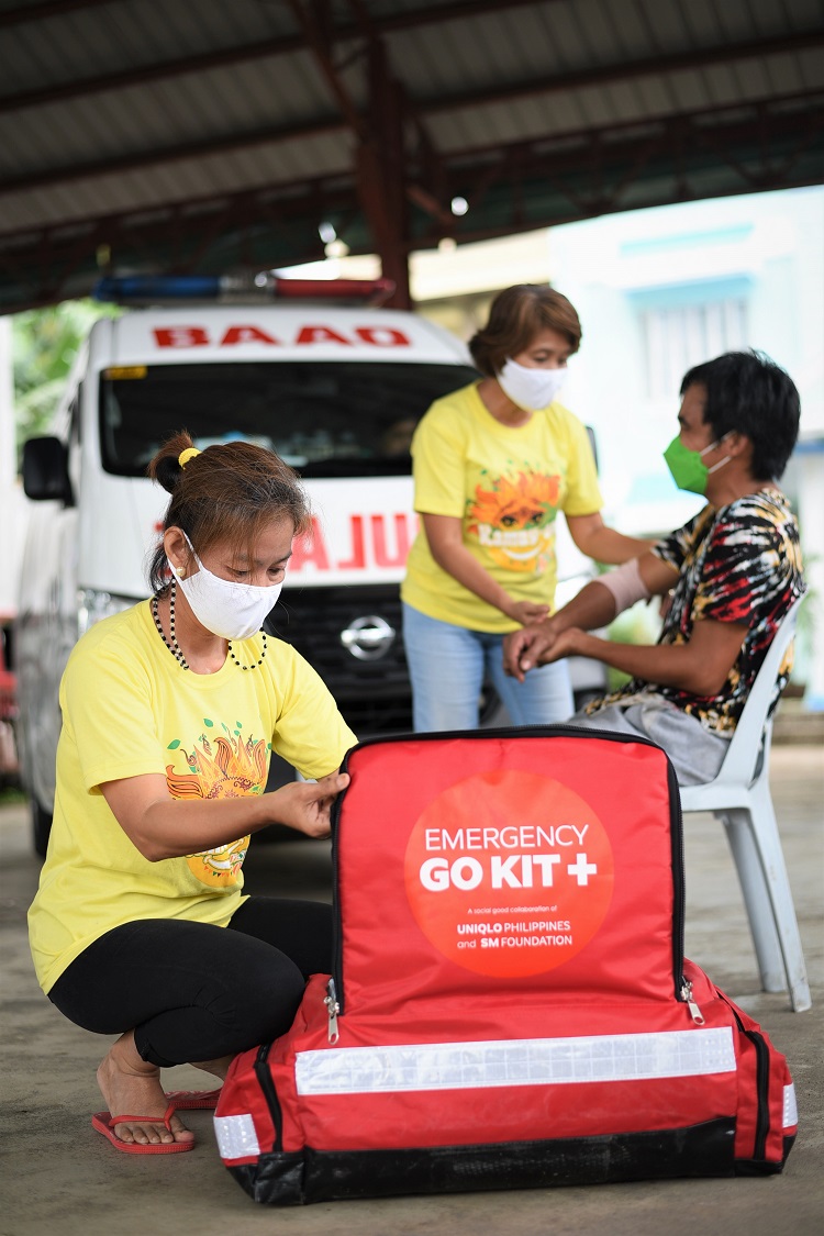 SM Foundation, UNIQLO upgrade community health centers in Bicol