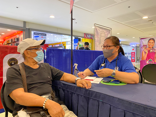 SM Foundation, PMPC collaborate for a medical mission
