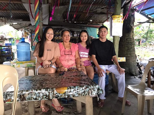New SM Scholars from Leyte draw strength from loved ones