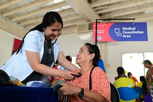 SM Foundation, partners’ medical missions reach 3,000 in Laguna, Bohol 
