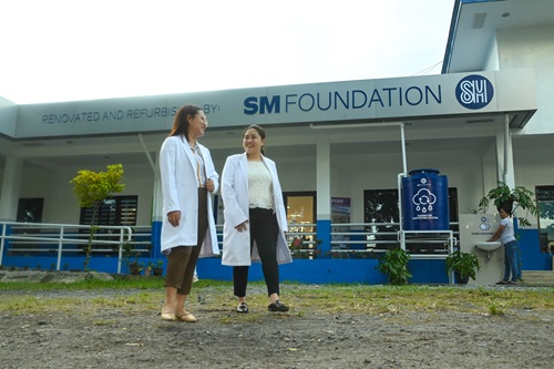 2-SM-Foundation-Revitalized Facade_TurnOver Ceremony Health Center POLOMOLOK-243