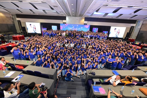 SM Foundation awards over 1,000 new college scholarships 1