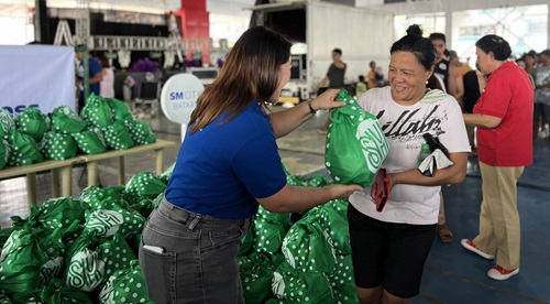 NGO Philippines-SM Foundation-OPTE-relief-operations-Limay Bataan Oil Spill-1