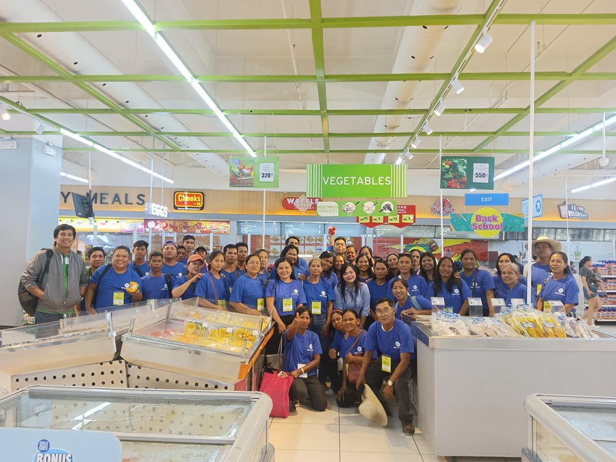 200 farmers in Luzon complete SM Foundation’s training program