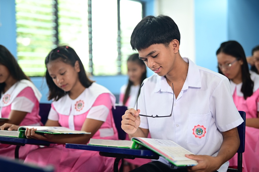 SM Group turn over new school building in Laoag_4