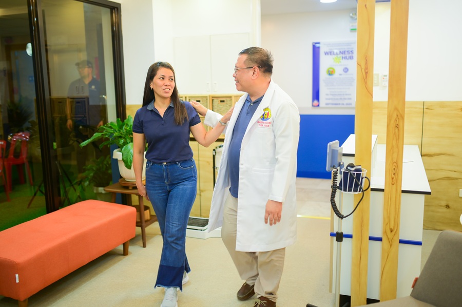 Thoughtfully positioned within the hospital grounds, the hub is close enough for medical referrals yet set apart from high-stress clinical areas to create a calming, patient-friendly space.
