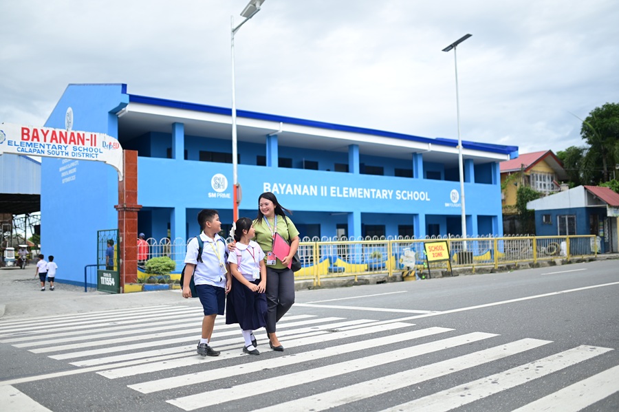 Bayanan II Elementary School, located in the heart of Calapan City, Oriental Mindoro, is accessible via a main highway. Due to its strategic location, the school welcomes enrollees from various barangays in the city.