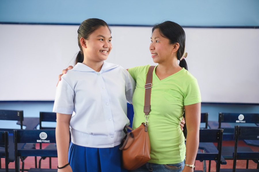 Parents of Suaybaguio-Riña Elementary School, which has over a thousand students, are grateful for the timely turnover of the school building.
