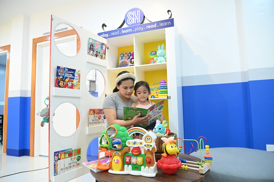 SM Foundation has installed a mobile play cabinet designed to create a calming environment for children receiving medical care. The cabinet contains gender-neutral educational toys and interactive learning materials aimed at reducing anxiety during healthcare visits.