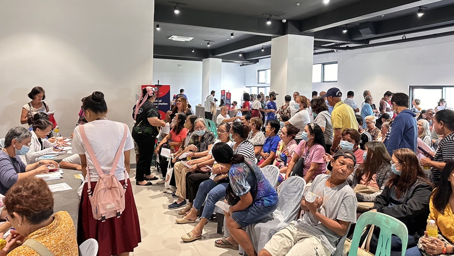 Through the social good collaboration of Bankers Institute of the Philippines (BAIPHIL), Columban College, and SM Foundation, over 1,500 patients received a range of free healthcare services in Olongapo.