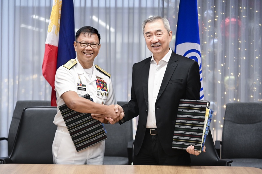 PMA Superintendent Vice Admiral Caesar Bernard Valencia and SMPH Chairman of the Executive Committee Hans Sy mark a partnership supporting holistic education and leadership development through the Henry Sy Sr. Hall at Fort Del Pilar.
